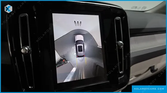 VOLVO XC40 B4 ULTIMATE BRIGHT