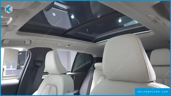 VOLVO XC40 B4 ULTIMATE BRIGHT