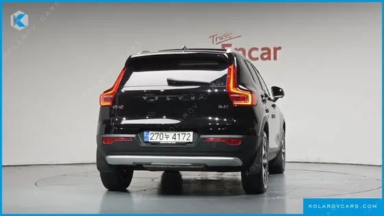 VOLVO XC40 B4 ULTIMATE BRIGHT