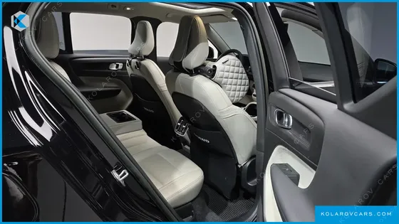 VOLVO XC40 B4 ULTIMATE BRIGHT