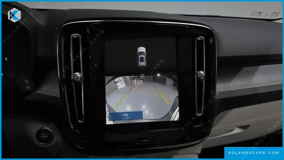 VOLVO XC40 B4 ULTIMATE BRIGHT