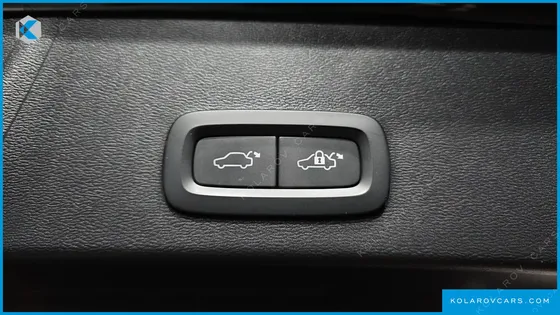 VOLVO XC40 B4 ULTIMATE BRIGHT