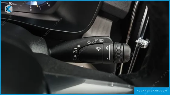 VOLVO XC40 B4 ULTRA BRIGHT