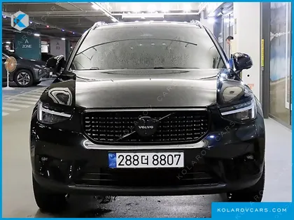 VOLVO XC40 B4 BLACK EDITION