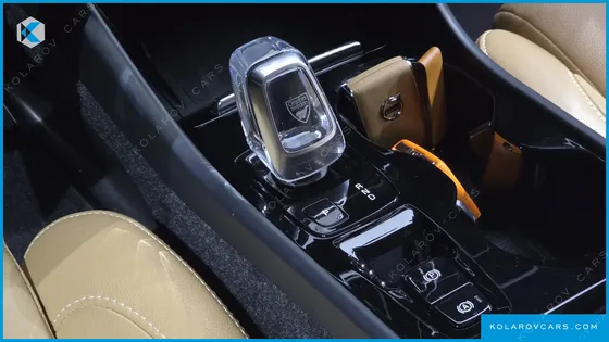 VOLVO XC40 B4 INSCRIPTION
