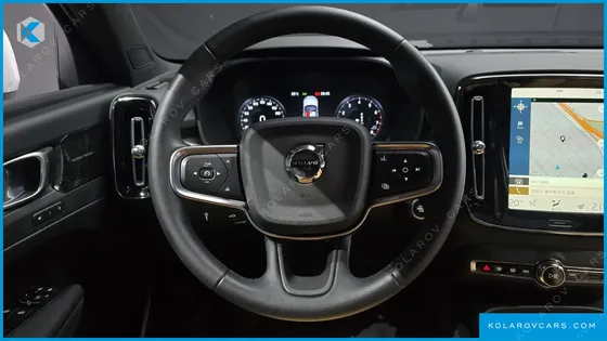VOLVO XC40 B4 INSCRIPTION