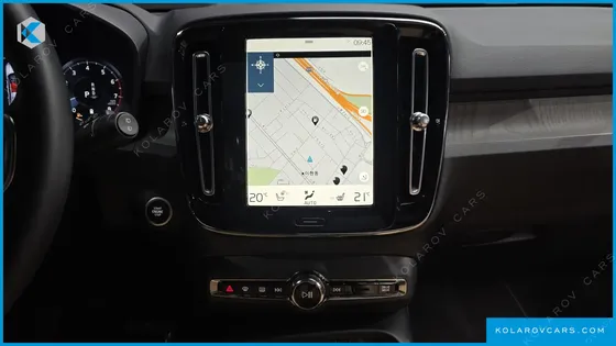 VOLVO XC40 B4 INSCRIPTION