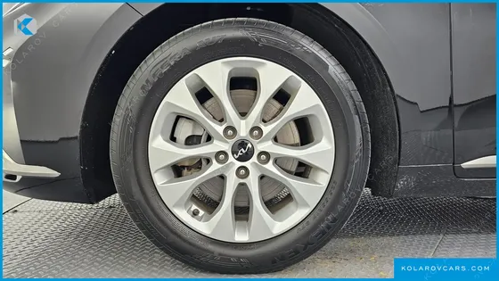 KIA K8 2.5 GASOLINE 2WD