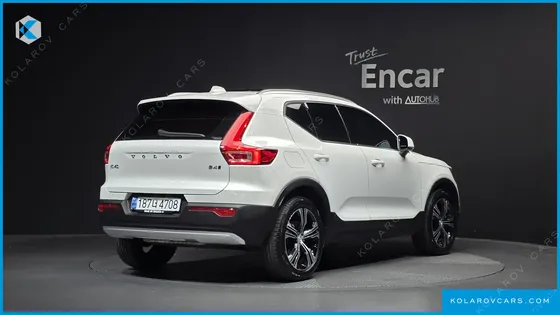 VOLVO XC40 B4 INSCRIPTION