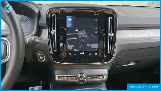 VOLVO XC40 B4 INSCRIPTION