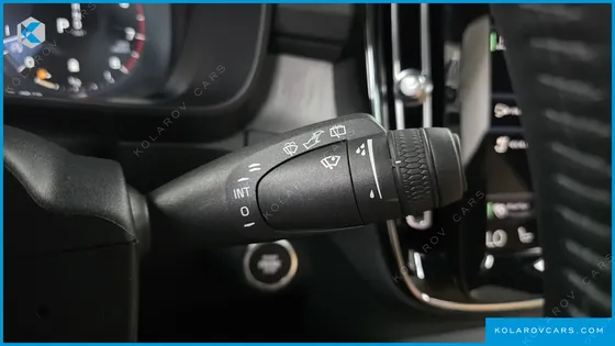 VOLVO XC40 B4 INSCRIPTION