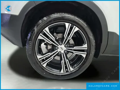 VOLVO XC40 B4 INSCRIPTION
