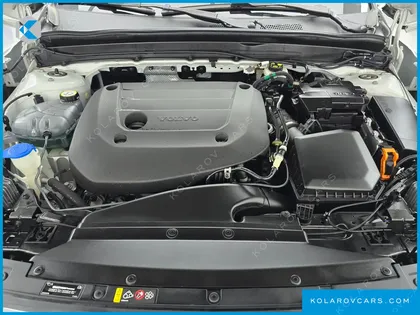 VOLVO XC40 B4 INSCRIPTION