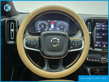 VOLVO XC40 B4 INSCRIPTION