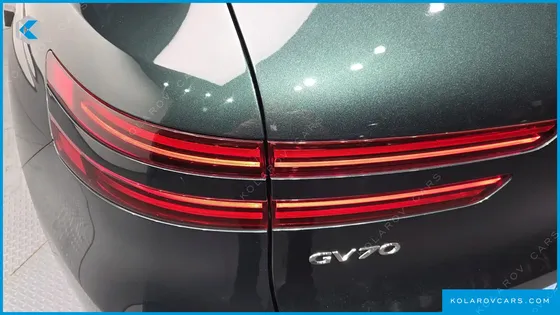 GENESIS GV70 E-AWD