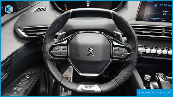 PEUGEOT 3008 1.2 PURE TECH GT