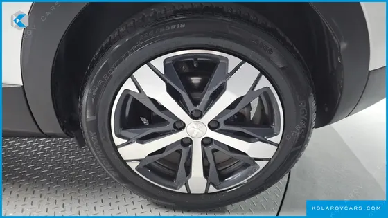PEUGEOT 3008 1.2 PURE TECH GT