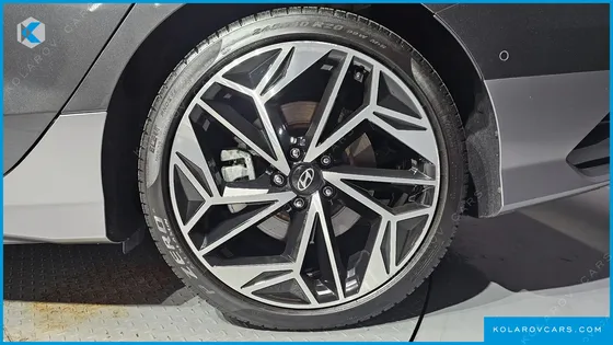 HYUNDAI IONIQ 6 LONG RANGE