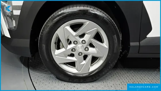 HYUNDAI KONA GASOLINE 2.0 2WD