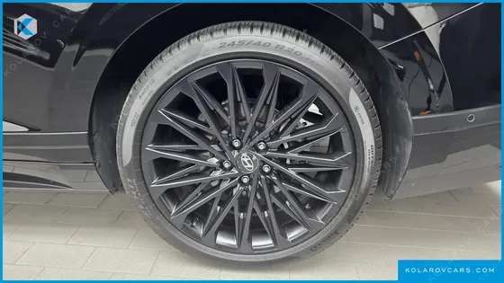 HYUNDAI GRANDEUR CALLIGRAPHY