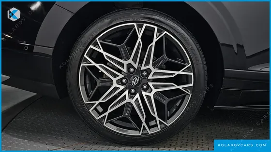 HYUNDAI GRANDEUR EXCLUSIVE