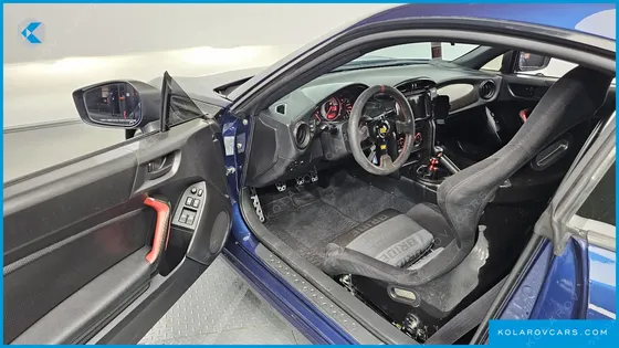 TOYOTA 86 2.0