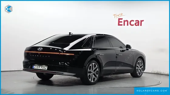 HYUNDAI GRANDEUR PREMIUM