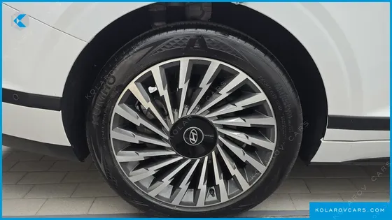 HYUNDAI GRANDEUR HONORS