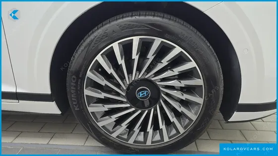 HYUNDAI GRANDEUR HONORS