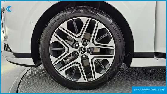 HYUNDAI GRANDEUR EXCLUSIVE