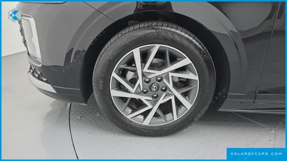 HYUNDAI GRANDEUR EXCLUSIVE