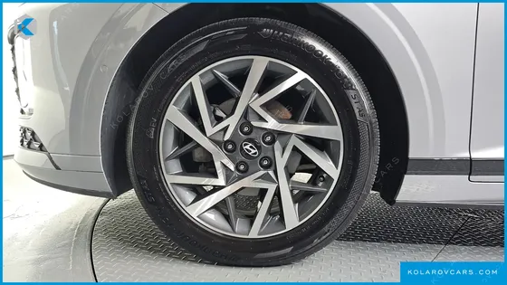 HYUNDAI GRANDEUR EXCLUSIVE
