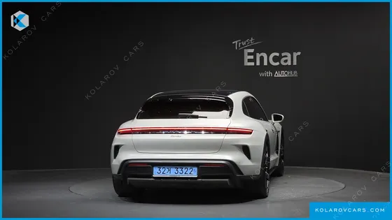 PORSCHE TAYCAN TURBO CROSS TURISMO
