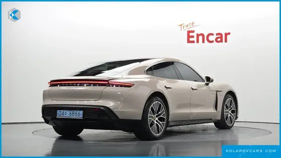 PORSCHE TAYCAN 4S