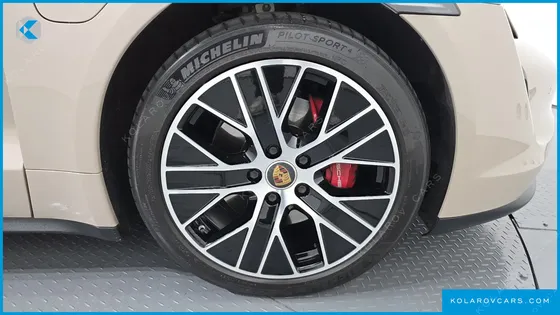 PORSCHE TAYCAN 4S