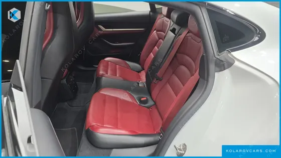 PORSCHE TAYCAN 4S