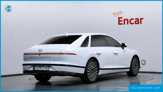 HYUNDAI GRANDEUR CALLIGRAPHY
