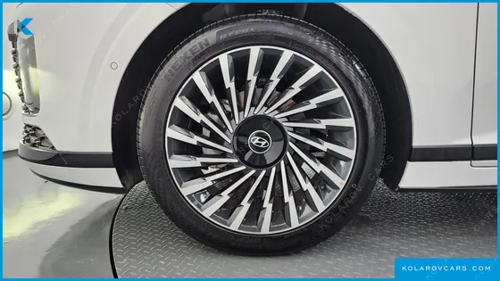 HYUNDAI GRANDEUR CALLIGRAPHY