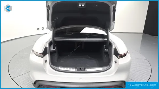 PORSCHE TAYCAN 4S