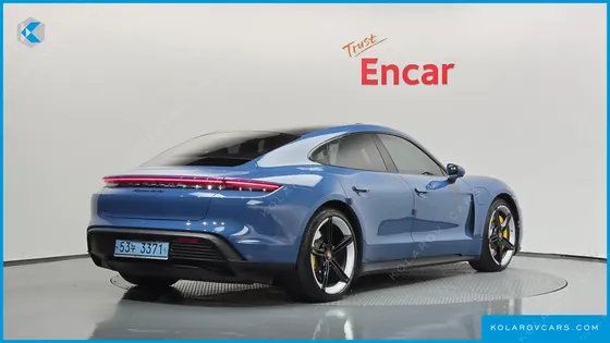 PORSCHE TAYCAN 4S