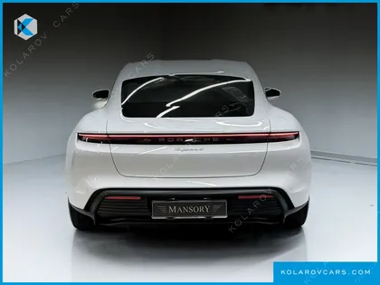 PORSCHE TAYCAN BASE 4