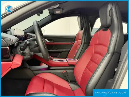 PORSCHE TAYCAN BASE 4