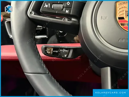 PORSCHE TAYCAN BASE 4