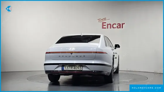 HYUNDAI GRANDEUR CALLIGRAPHY