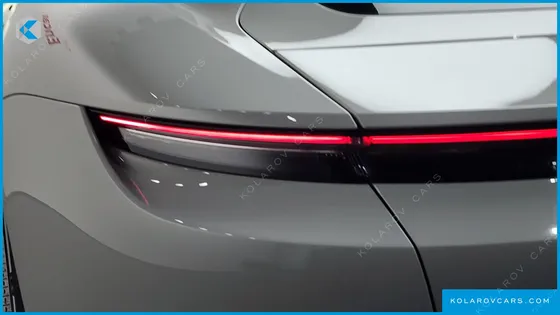 PORSCHE TAYCAN BASE