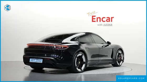 PORSCHE TAYCAN GTS