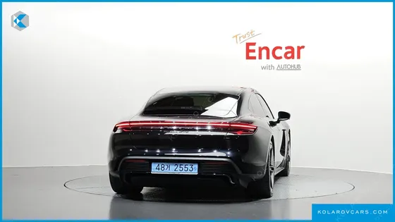 PORSCHE TAYCAN GTS