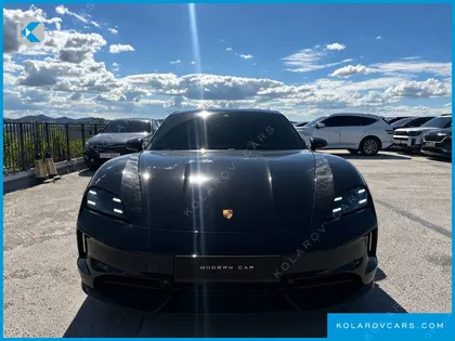 PORSCHE TAYCAN GTS