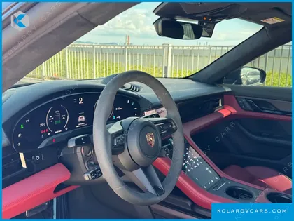 PORSCHE TAYCAN GTS