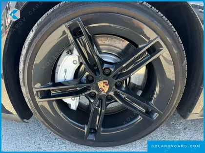 PORSCHE TAYCAN GTS